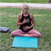 Profesora Titulada de Hatha Yoga por la Comunidad de Madrid, Pranayamas, Asanas, Relajación o meditación. Todas esas personas que quieran experimentar un equilibrio cuerpo, mente y alma